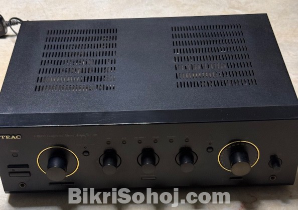 TEACH A- R600 INTEGRATED STEREO AMPLIFIER